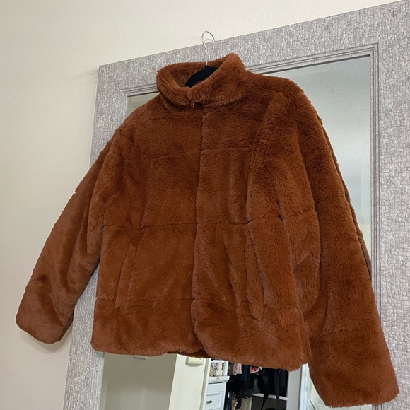 Kendall and Kylie Cozy Faux Fur Puffer Jacket - Picture 2 of 4